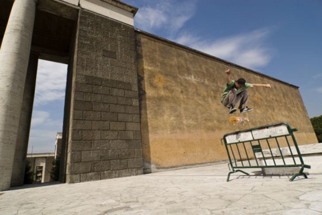 12-Honza_Dusek_nollie heel.jpg